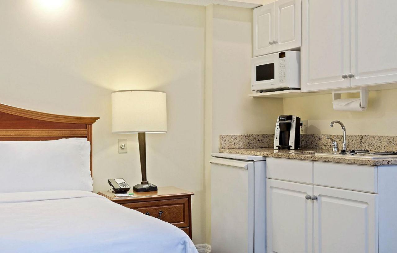 Holiday Inn & Suites Clearwater Beach S-Harbourside Exterior foto